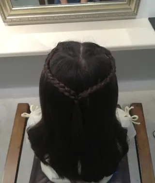 ミディアム Cyan 加藤 いずみのヘアスタイル