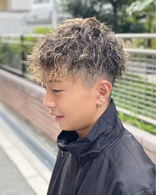 ショート パーマ 天王寺で1番人気の フェード師/大野尋哉のヘアスタイル