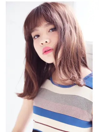 ミディアム カラー tocoha 四條畷駅のヘアスタイル