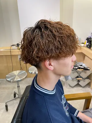 カラー パーマ メンズ マエダ リョウのヘアスタイル