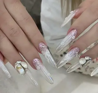 ネイル Oomiya 服部のネイルデザイン