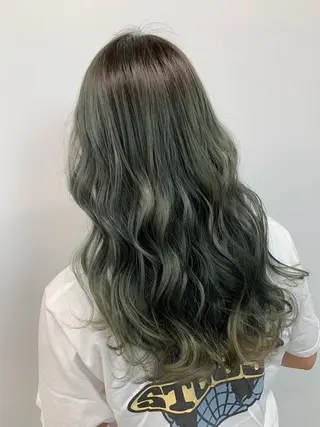 ロング カラー 天野 開のヘアスタイル