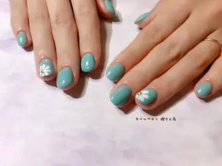 ネイル 伊藤 美里のネイルデザイン