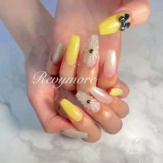 ネイル nail salon Revymore所属・nail salon Revymoreのネイルデザイン