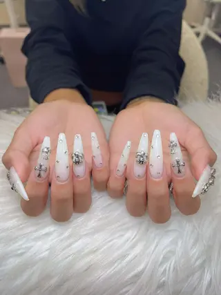 ネイル NIE MoMoのネイルデザイン