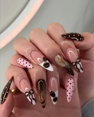 ネイル Diamond Nail Salon所属・夏 美のネイルデザイン