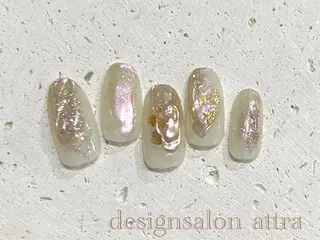 ネイル 根津 綾子のネイルデザイン