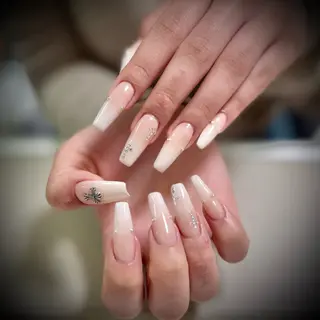 ネイル エクラNailサロン ミオのネイルデザイン