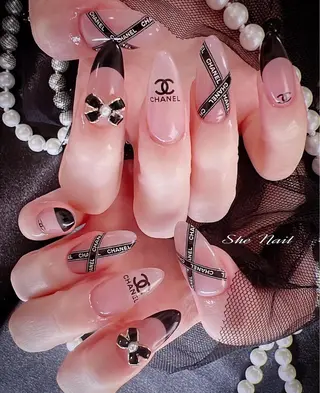 ネイル She   Nail所属・ISA_ BELLAのネイルデザイン