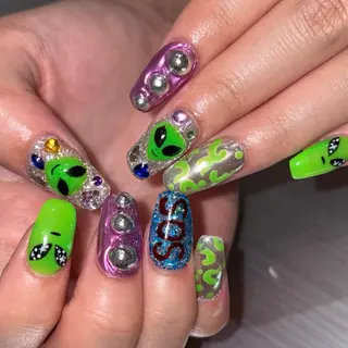 ネイル 👽個性派ネイル🎀 komachiのマツエク・マツパデザイン