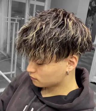 ショート パーマ メンズ CIEN Blue MENZ SALON所属・平井 芳琉のヘアスタイル