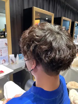 パーマ メンズ インナーカラー/ 韓国風🌿RIKOのヘアスタイル