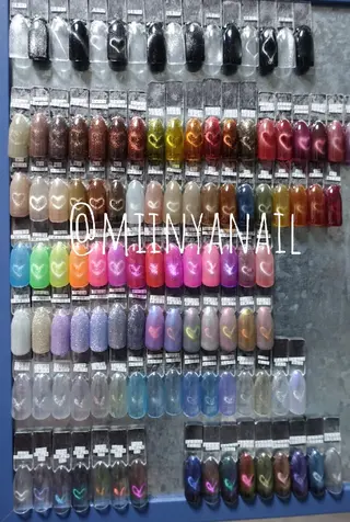 ネイル miinyanail ミーニャネイルのネイルデザイン