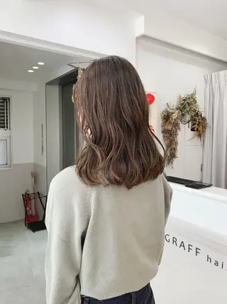 ミディアム 斉藤 未佳のヘアスタイル