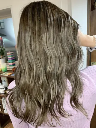 ロング Welila by haku所属・Yuuki ウェリラバイハクのヘアスタイル