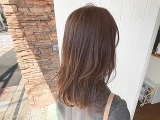 セミロング カラー 髪質改善✨️透明感カ ラー✧*。山下さいみのヘアスタイル