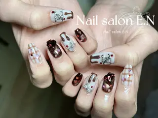ネイル E.N🦋 長さ出し/持ち込みのネイルデザイン