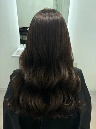 ロング 福田 有紗のヘアスタイル