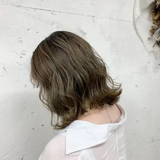 ミディアム カラー Noele hair atelier(ノエルヘアアトリエ)所属・北上ゆい/個性派/ ナチュラルアレンジのヘアスタイル