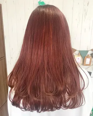 ロング カラー ヘアデザインデコ所属・岩坂 美苗のヘアスタイル