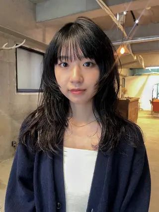 セミロング パーマ パーマ/レイヤー 岩山丈一郎のヘアスタイル