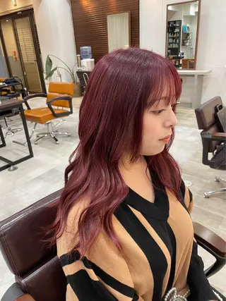 カラー オラプラノ所属・與那覇 有紗のヘアスタイル