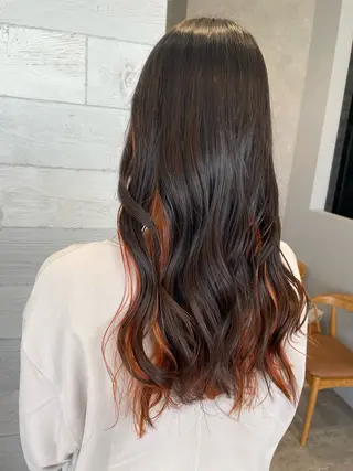 ロング カラー 今岡 育美のヘアスタイル