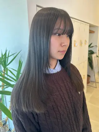 ロング 間水 和樹のヘアスタイル
