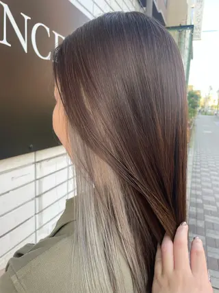 カラー 石川 英美花のヘアスタイル