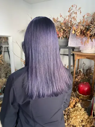 ロング カラー ツガミ リナのヘアスタイル