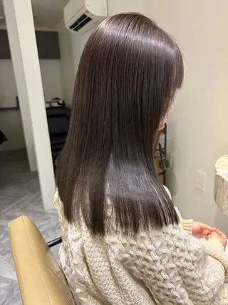 セミロング カラー ナチュラルなヘア /ヨシダトモキのヘアスタイル