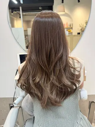 ロング カラー Cara Fukuoka【カラフクオカ】所属・艶カラー🎀Cara アシスタントwakoのヘアスタイル