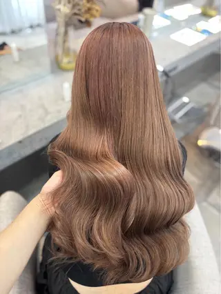 ロング カラー Maho ブリーチモデル募集中のヘアスタイル