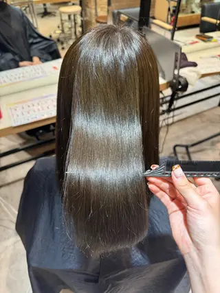 カラー Miyuu🎀カラー マツエク・ストレートのマツエク・マツパデザイン