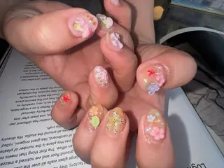 ネイル haruka .のネイルデザイン