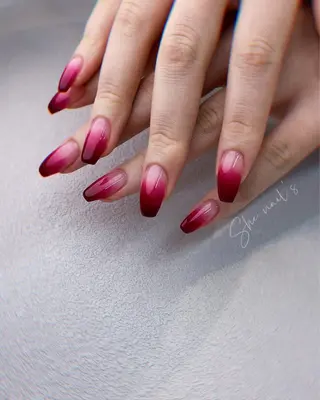 ネイル Blushオーナー Shiinaのネイルデザイン