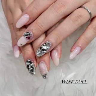 ネイル WINK DOLL所属・WINK DOLL 🌹MIRAIのネイルデザイン