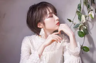 ショート hoNua. 栄/透明感カラーのヘアスタイル