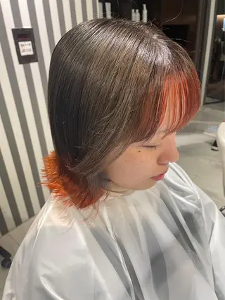 カラー 岡野 芽依のヘアスタイル