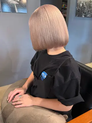 ミディアム Baby美容師 Ninaのヘアスタイル