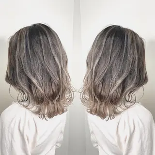 ミディアム カラー 田辺 侑未のヘアスタイル