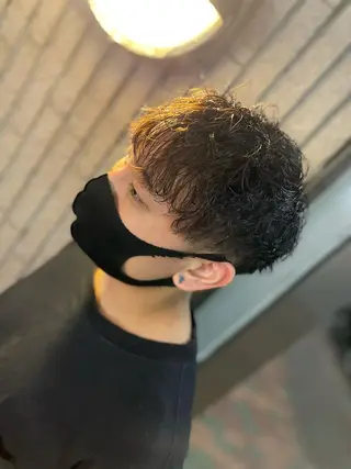 ミディアム パーマ 中越 仁一郎のヘアスタイル