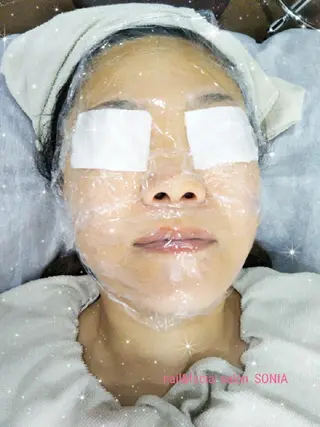 小顔・毛穴・たるみ ネイル　似内真樹のエステ・リラクイメージ