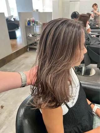 ロング カラー 白髪ぼかし 👒堀江・ヨンスクのヘアスタイル