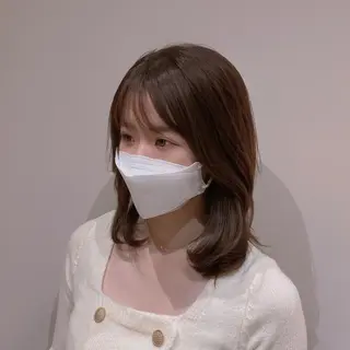 ミディアム La paix所属・パーソナルカラー lapiax阿部のヘアスタイル