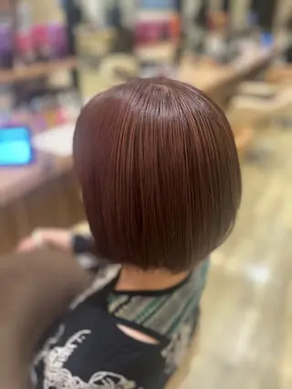 ショート カラー VISAGE unir所属・岩橋 華織のヘアスタイル