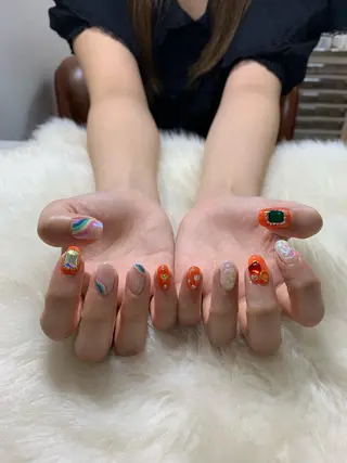 ミディアム Kono Nanamiのネイルデザイン