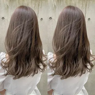 ミディアム レイヤーカット /透明感カラー西田のヘアスタイル