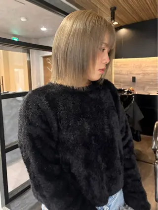 ミディアム レイヤーカット/韓国 /艶髪/ダブルカラーのヘアスタイル