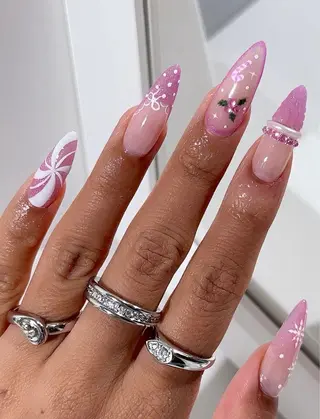 ネイル Cloudy Chan 歌舞伎町のネイルデザイン